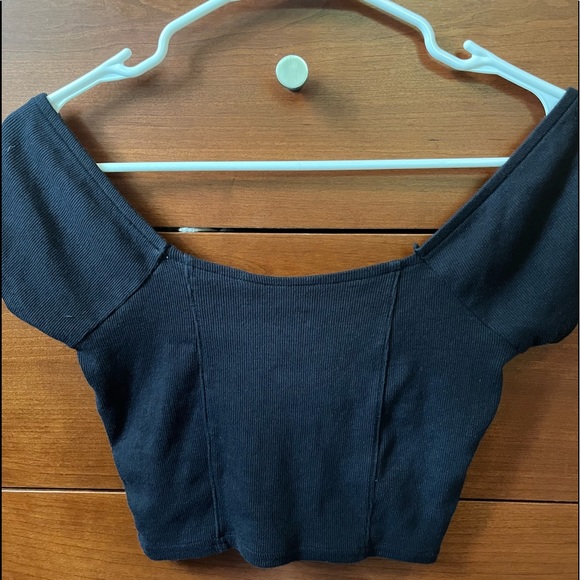 Cute PacSun black short sleeve! - Picture 2 of 4